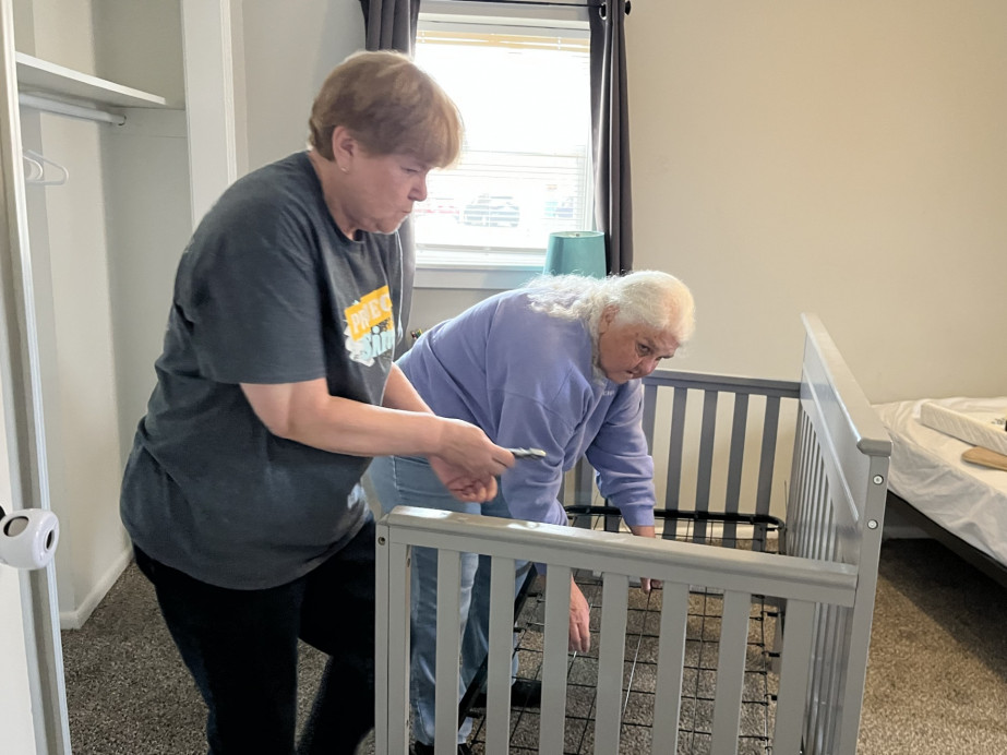The Patience Circle preparing an apartment for a new resident in November. 
